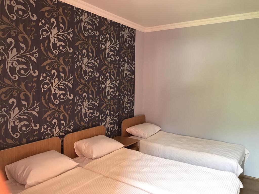 Kvariati - Guest House ภายนอก รูปภาพ