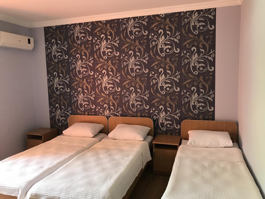 Kvariati - Guest House ภายนอก รูปภาพ